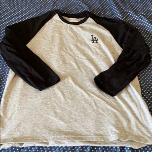 LA Dodgers shirt size M